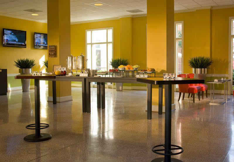 College Park Marriott Hotel & Conference Center Екстериор снимка